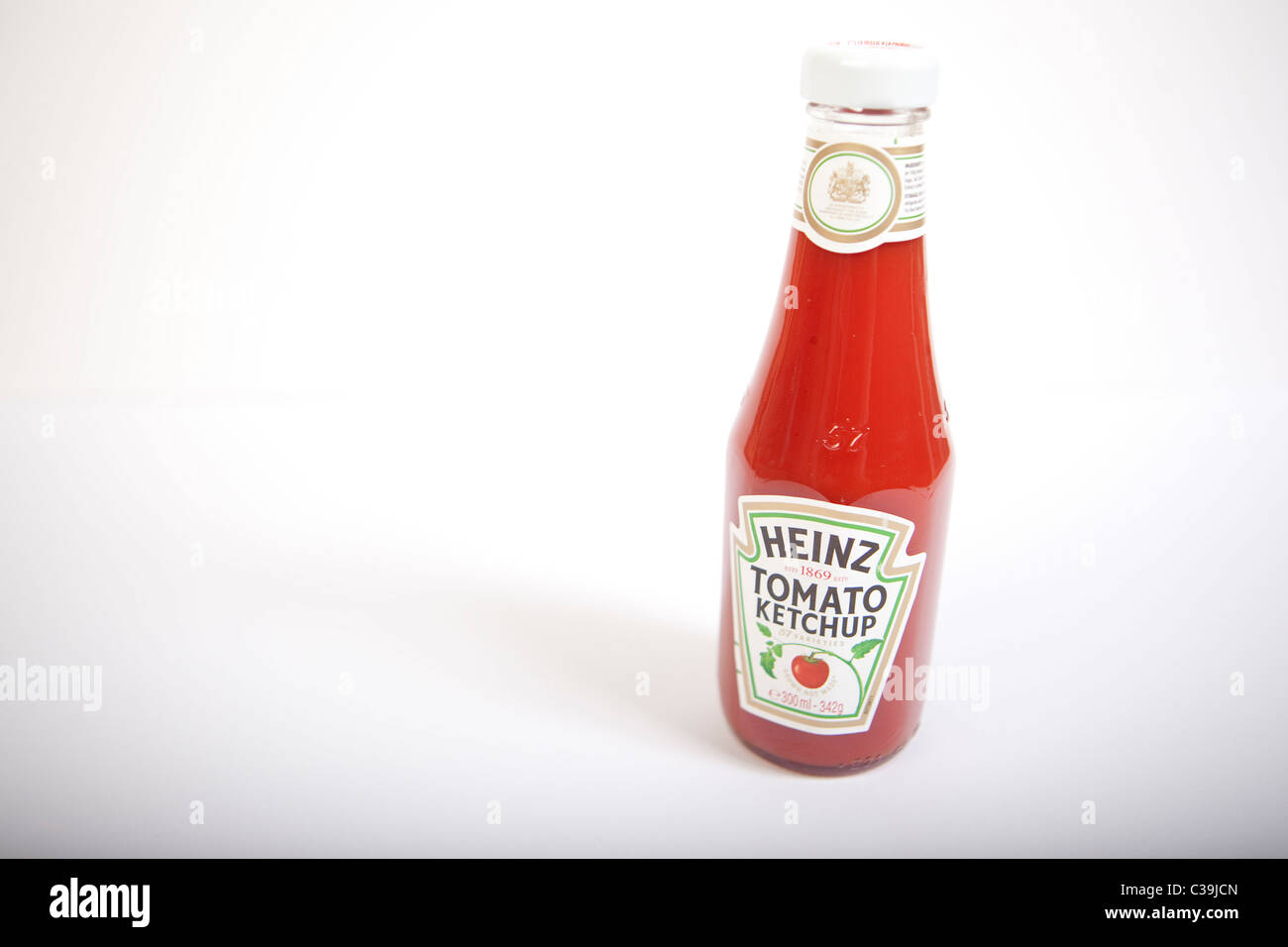 Imagen ilustrativa de un clásico Heniz original botella de ketchup. Foto de stock