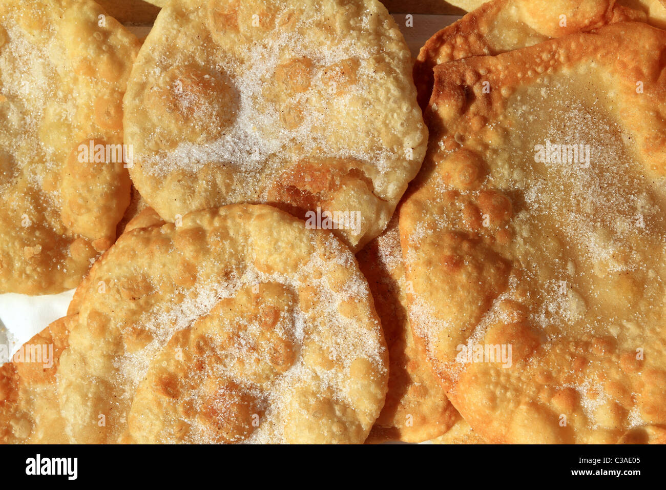 Frita Redonda azúcar harina de trigo tostadas postre mediterráneo Foto de stock