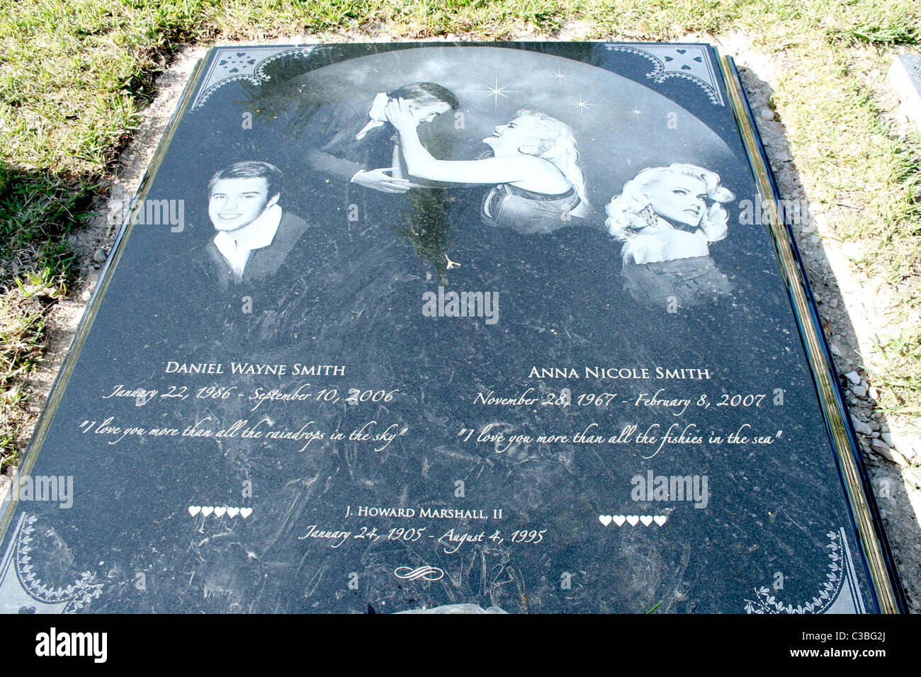 Anna Nicole Smith Nuevo Y Grave De La Fallecida Anna Nicole Smith En El 8716