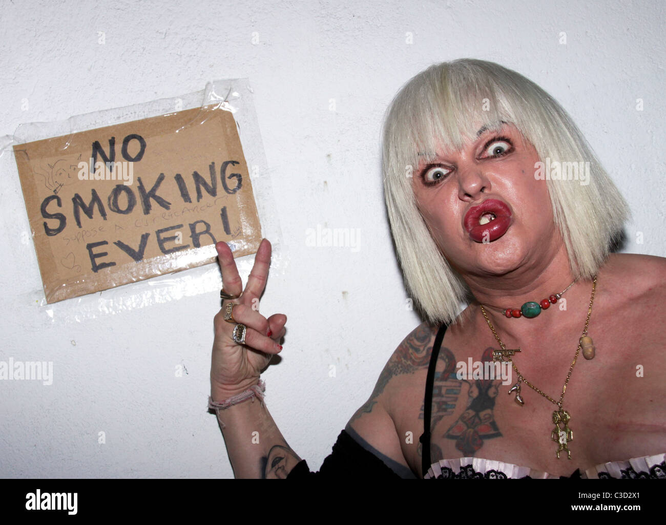 Genesis p orridge fotografías e imágenes de alta resolución Alamy