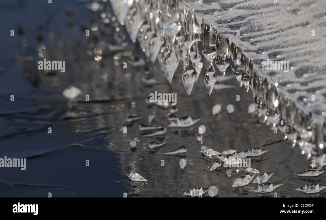 Formaciones de hielo natural, H2O en estado sólido Foto de stock