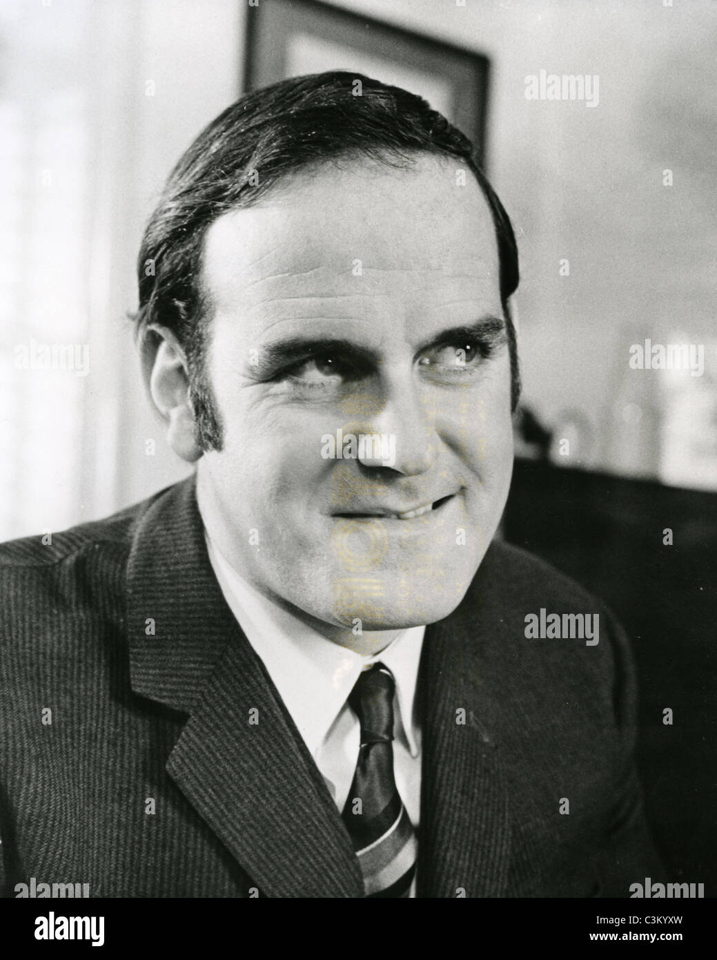 JOHN CLEESE foto promocional del actor cómico británico Fotografía de
