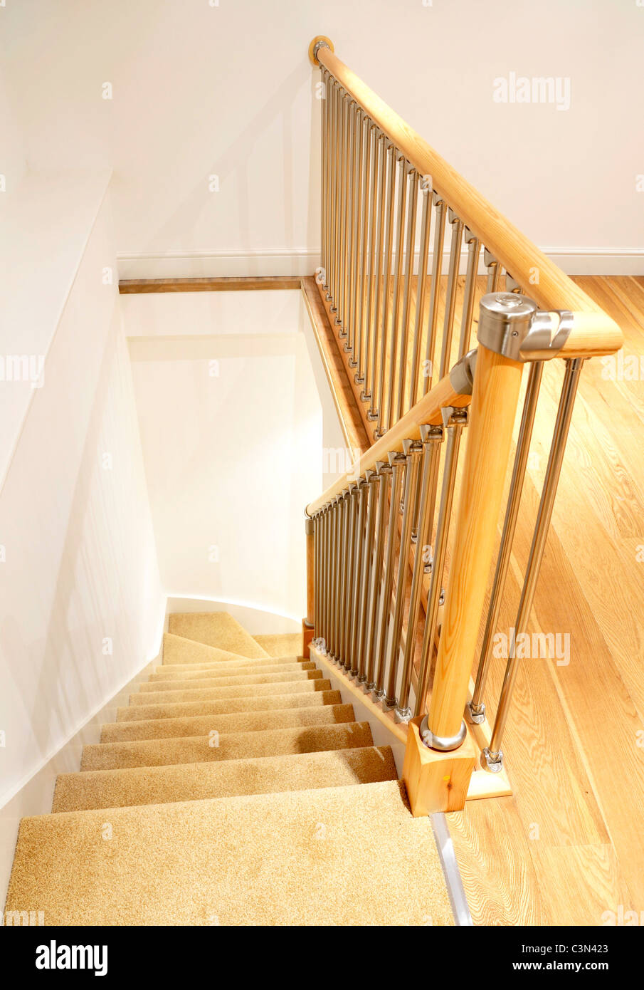 Alfombras para escaleras ADAGIO beige - Hogar y el interior
