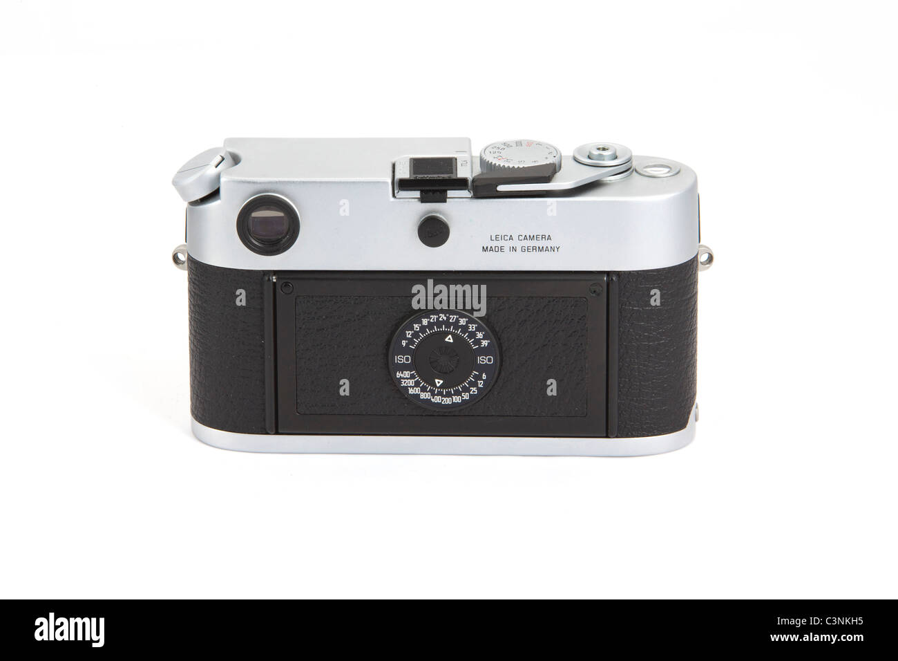 Parte posterior de la cámara Leica M6 TTL cuerpo en plata sobre fondo blanco 117920 Leica Foto de stock