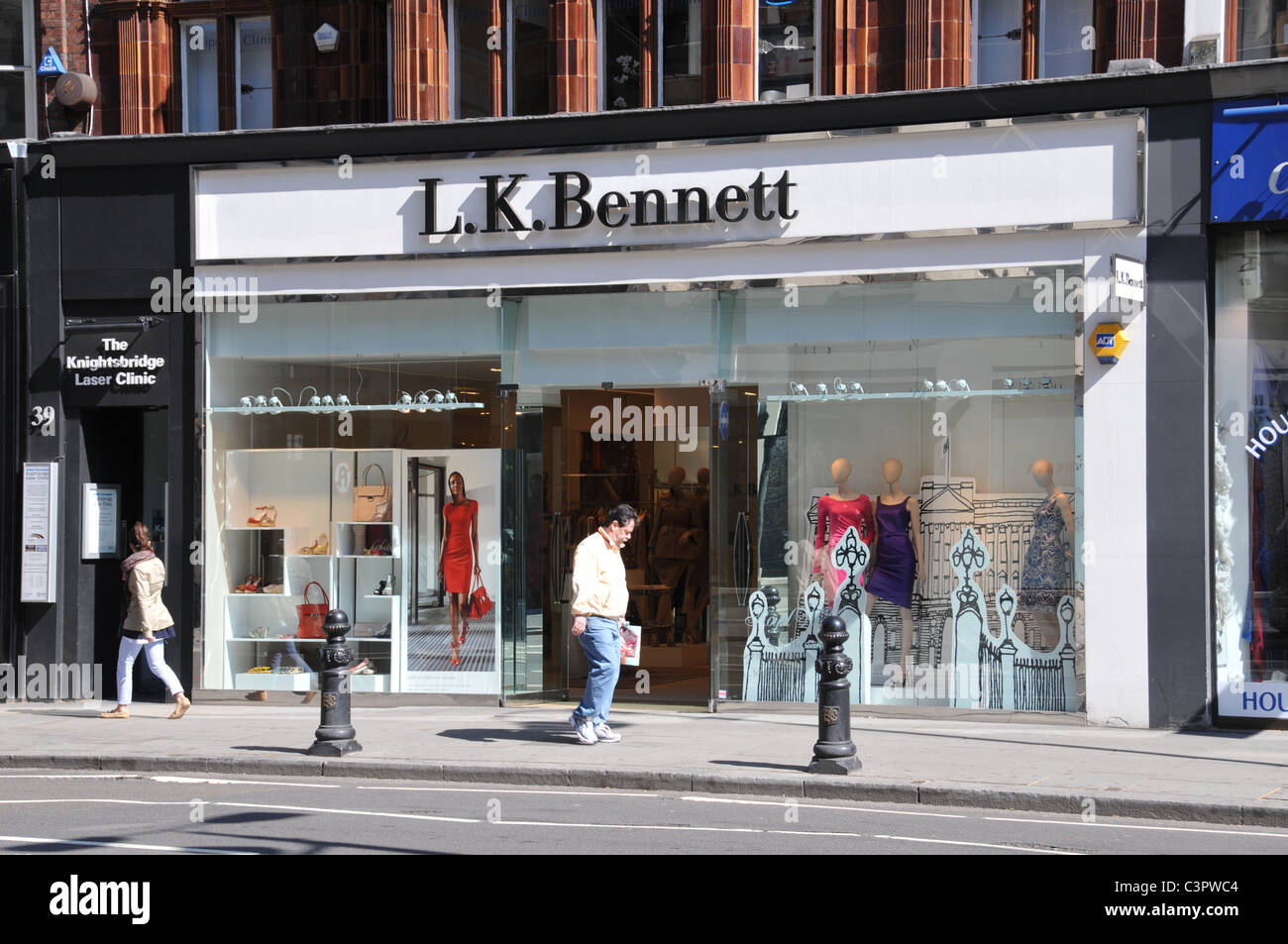 LK Bennett Londres womenswear tienda de estilo de moda ropa ropa estilo chic caros vestidos zapatos bolsos accesorios Foto de stock