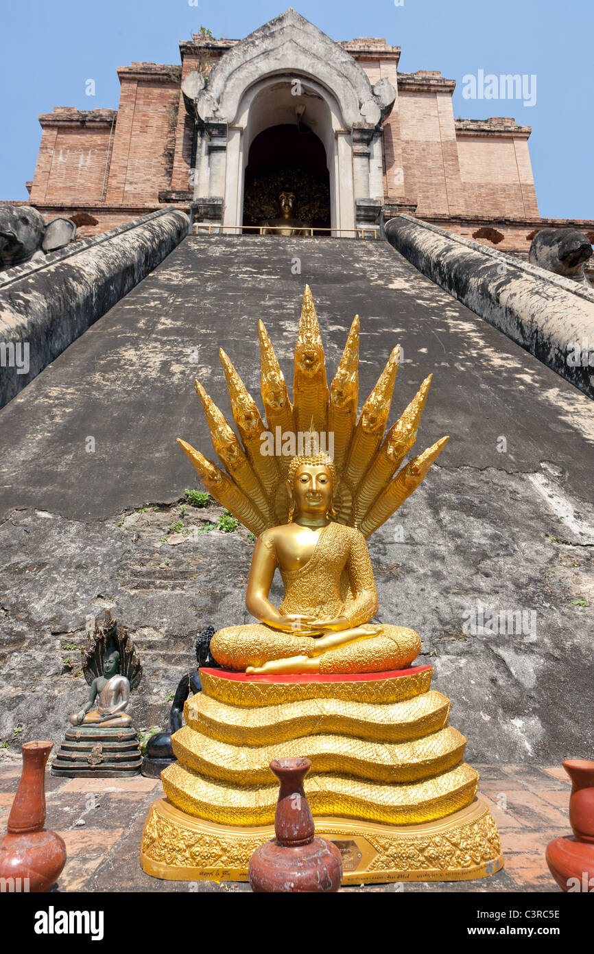Wat Chiang Mun y antiguo templo budista en Chiang Mai, Tailandia Foto de stock