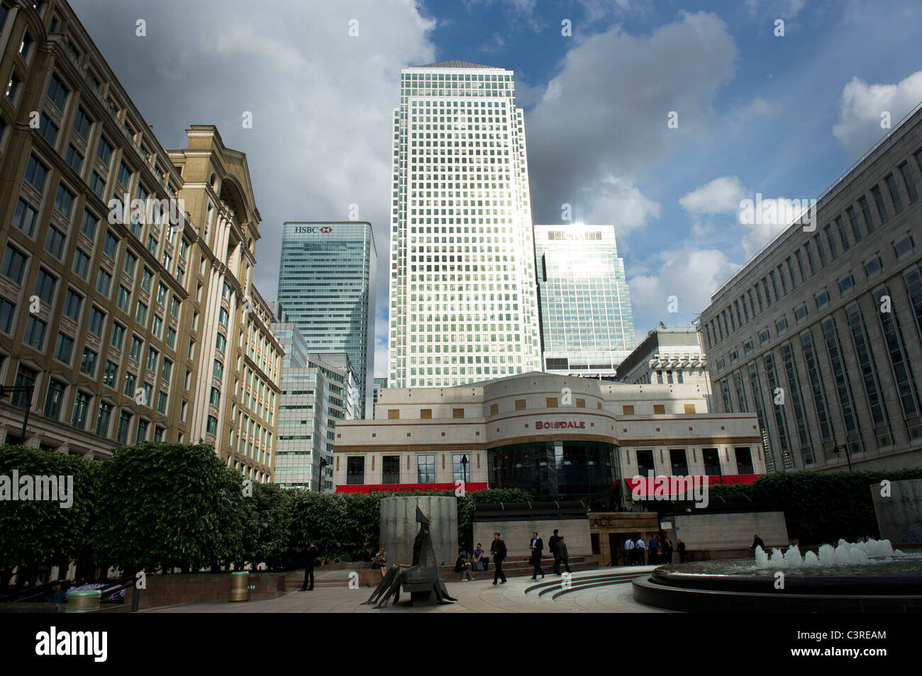 Canary Wharf en Londres, parte del centro financiero Foto de stock