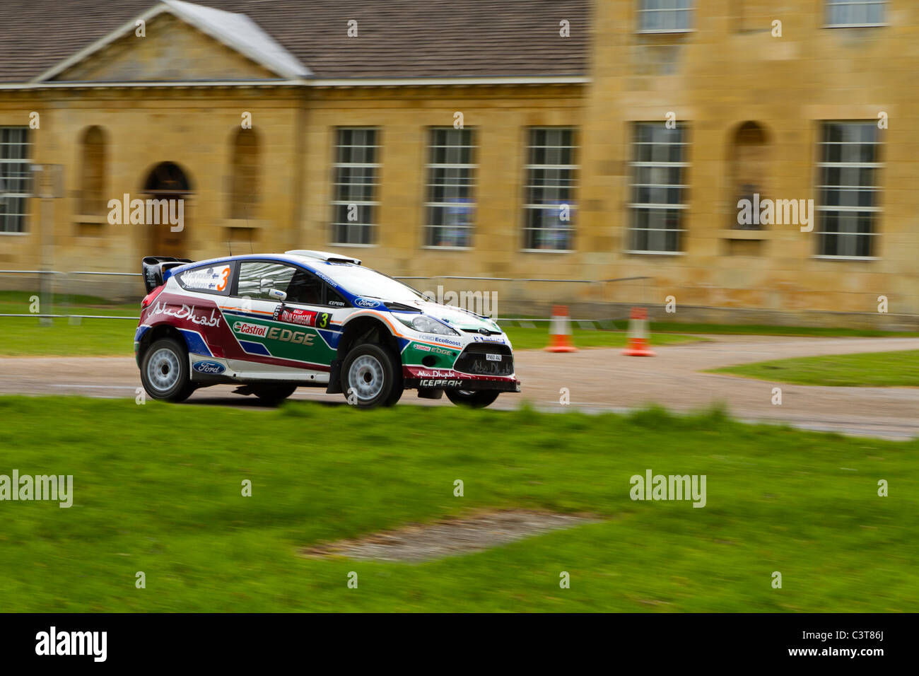 WRC con el Ford Fiesta. Foto de stock