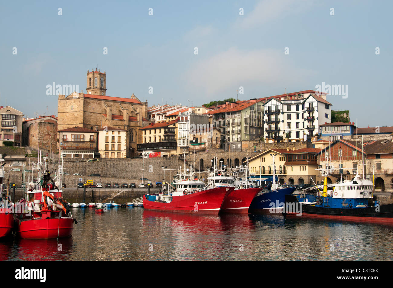 Getaria España viejo pescador Barco Barco de pescado del puerto Foto de stock