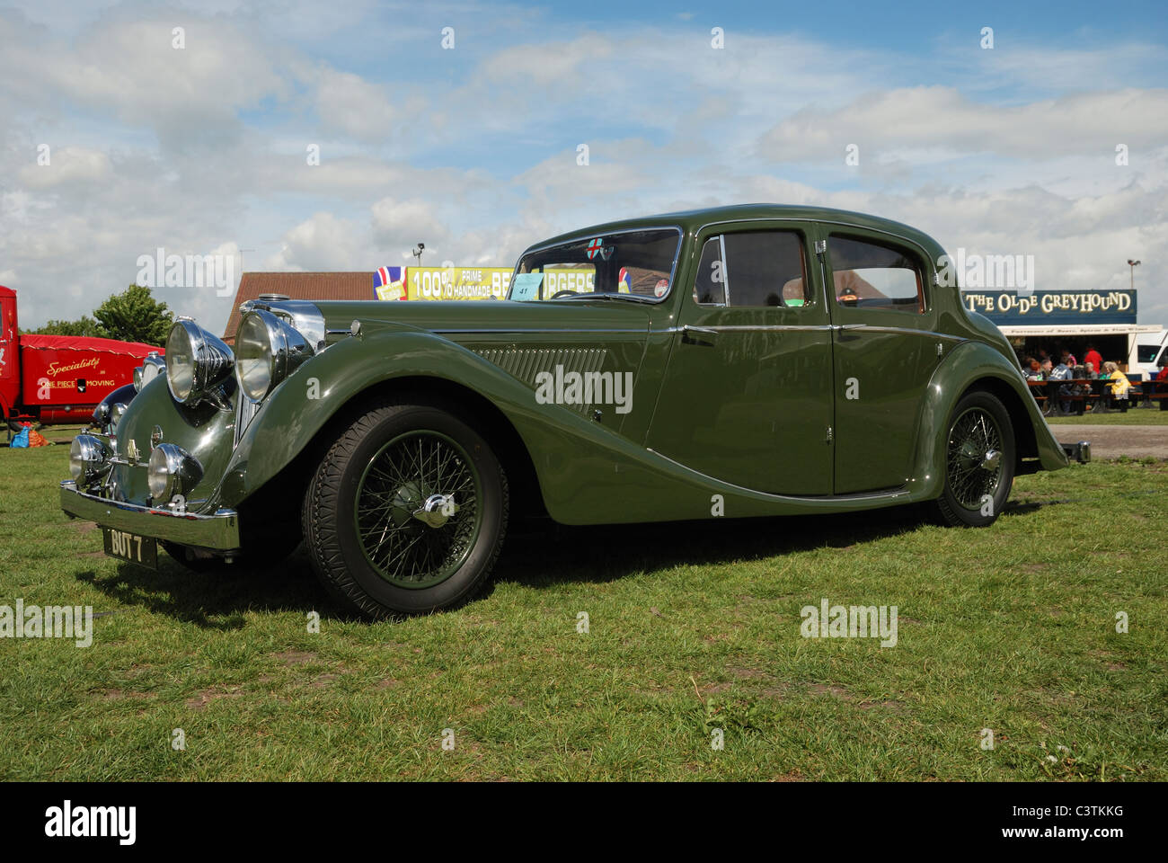 1939 Una berlina de Jaguar de 2.5 litros en el Newark y Nottinghamshire County Show, Inglaterra. Foto de stock