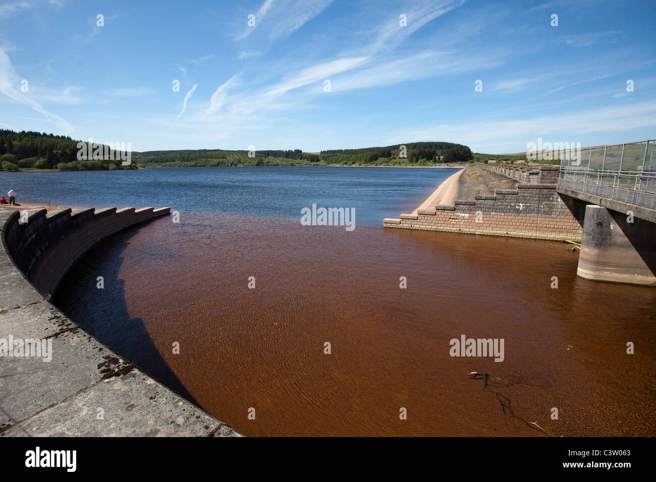 Usk depósito , superior Ust valle de Brecon Beacons, Carmarthenshire Gales UK 118045_Brecon-Canal Foto de stock