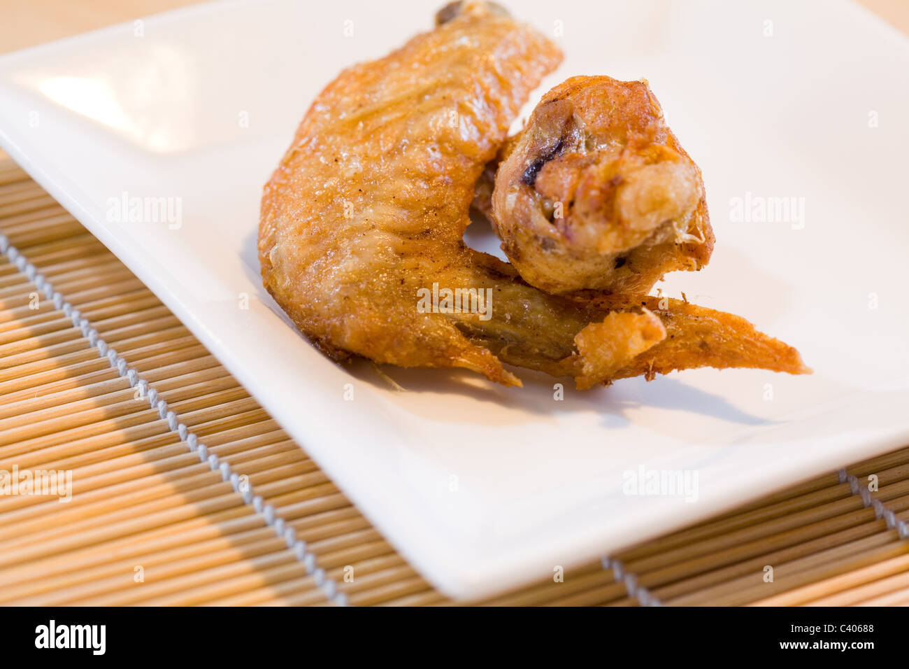Alas de pollo frito tailandés Foto de stock