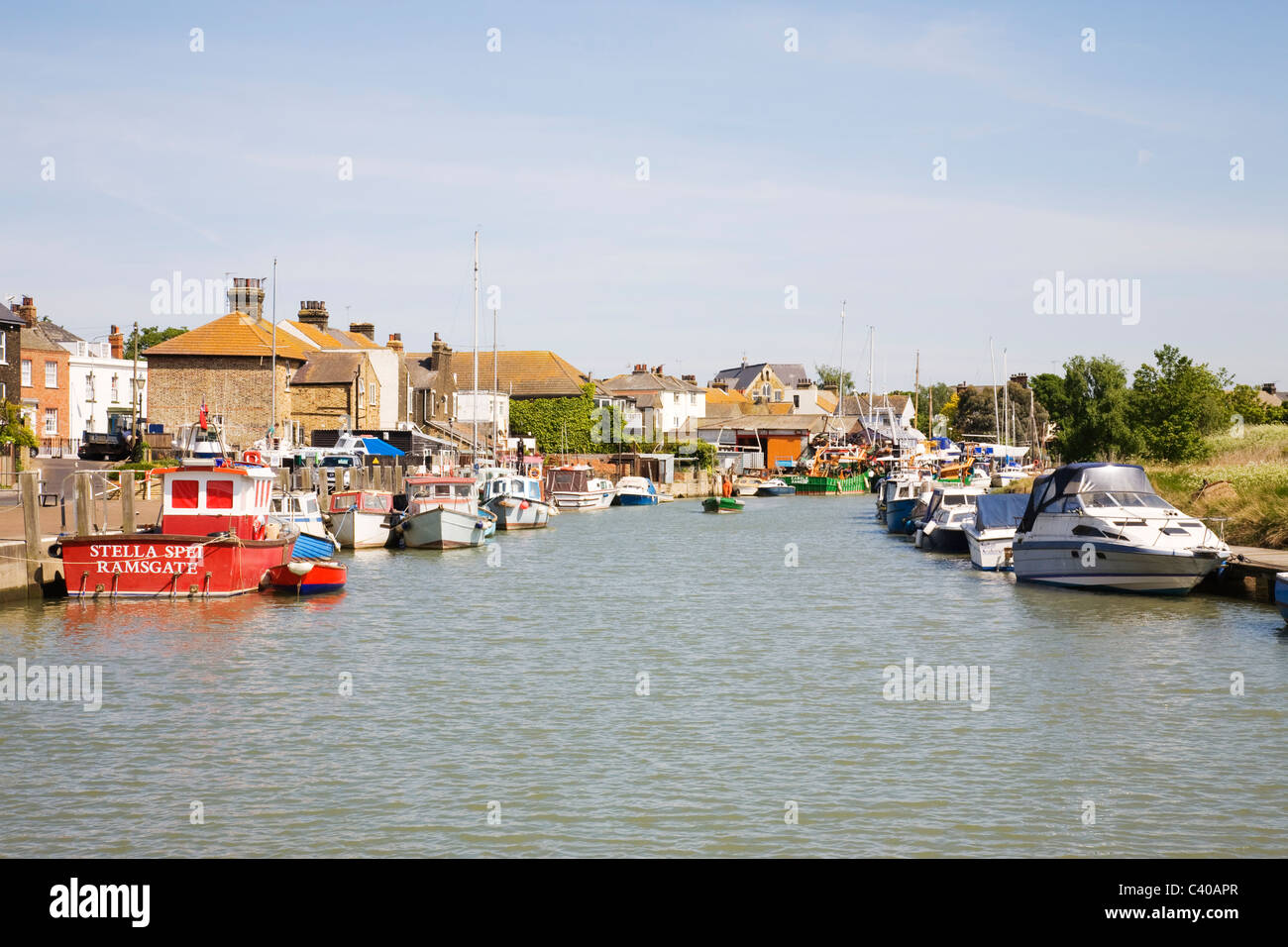 Queenborough Harbour en la isla de Sheppey en Kent, Inglaterra. Foto de stock