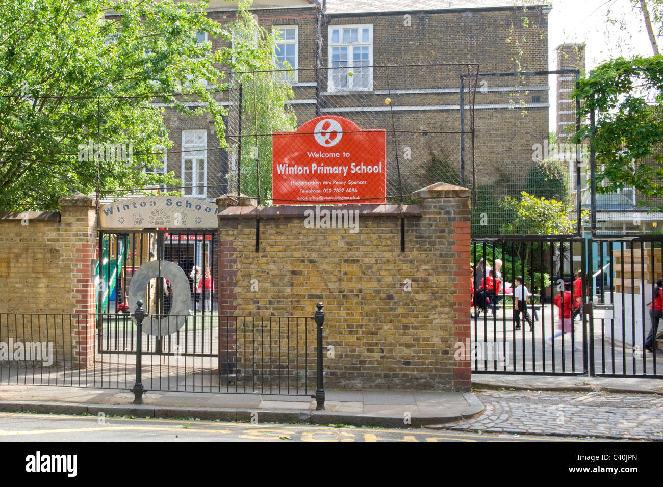 Londres, Kings Cross , la Escuela Primaria Winton playground o patio