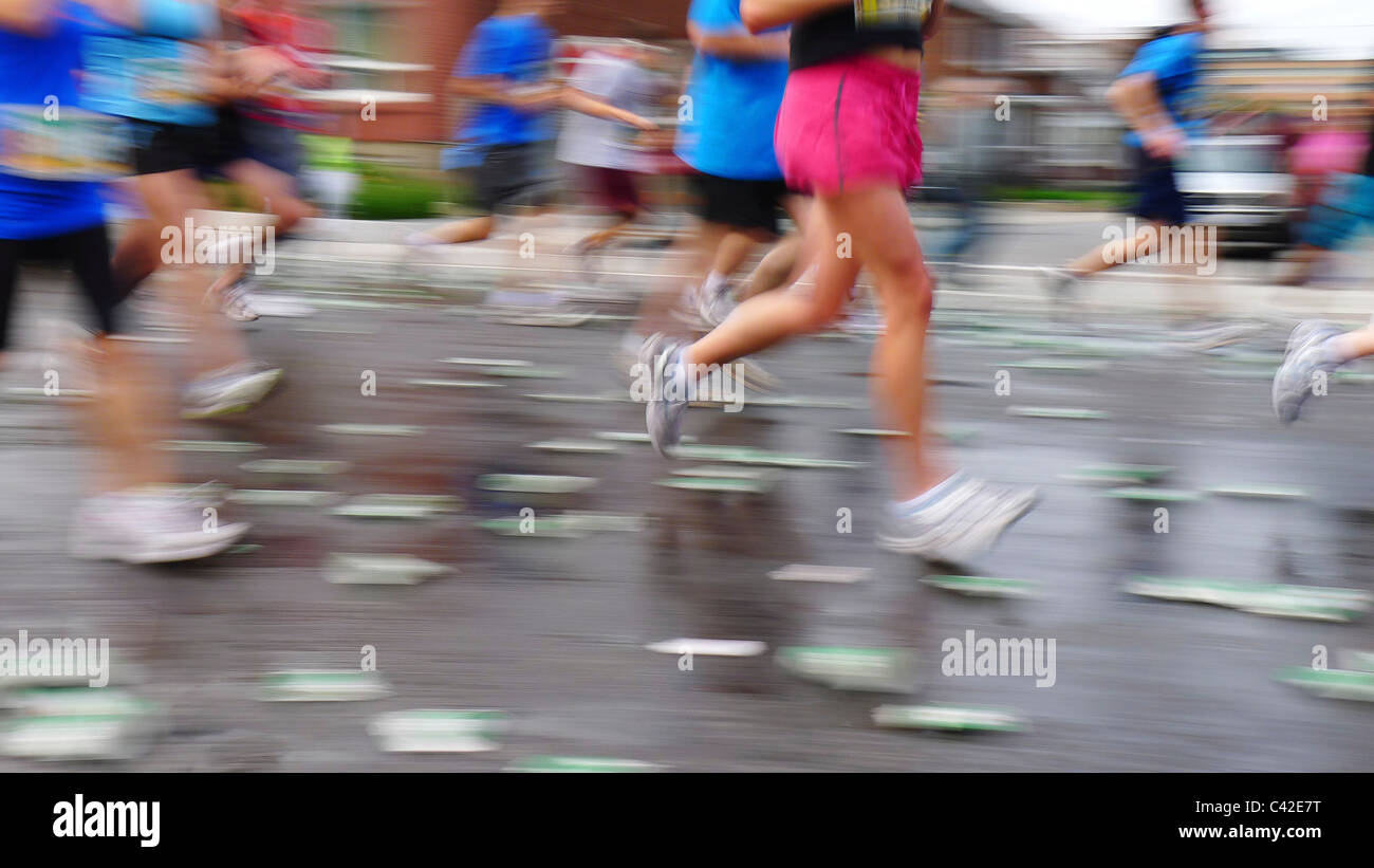 Difuminando los corredores en una carrera de maratón, durante el fin de semana de la carrera de Ottawa. Foto de stock