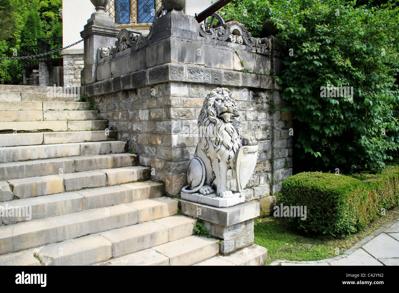 Escultura arquitectura estatua de león Foto de stock
