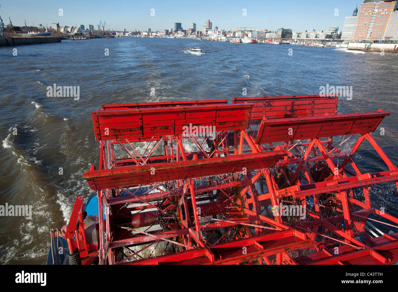 Alemania, el puerto, el puerto, el viaje de ida y vuelta al puerto de Hamburgo, la ciudad hanseática, viaje de ida y vuelta Foto de stock