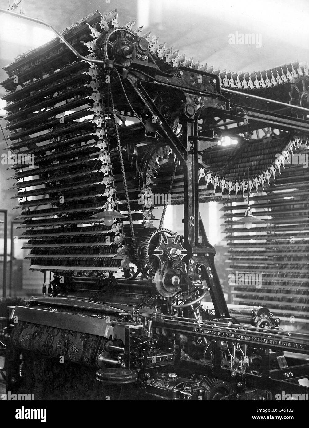 El telar con motor eléctrico, 1931 Foto de stock