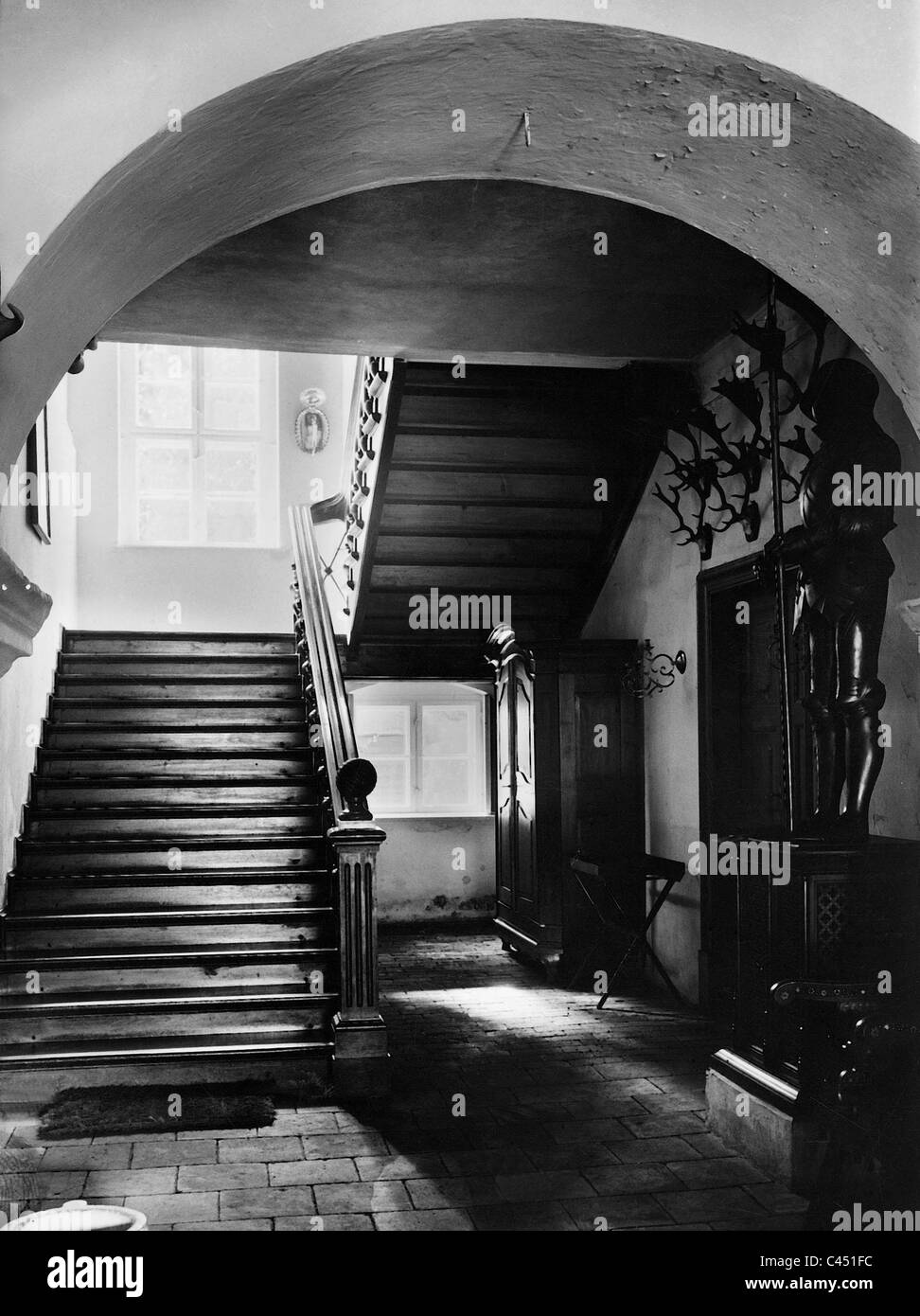 Escalera en el palacio en Schoenhausen, 1933. Foto de stock