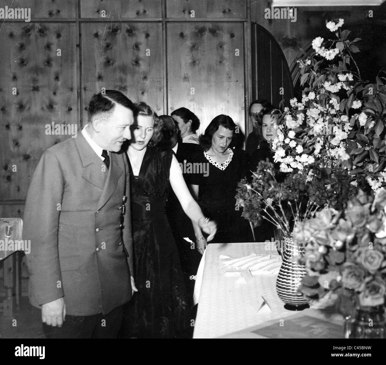 Hitler y Eva Braun, 1942 Foto de stock
