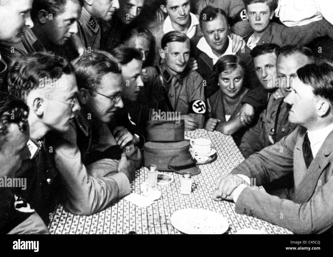 Hitler con SA-hombres, 1933. Foto de stock