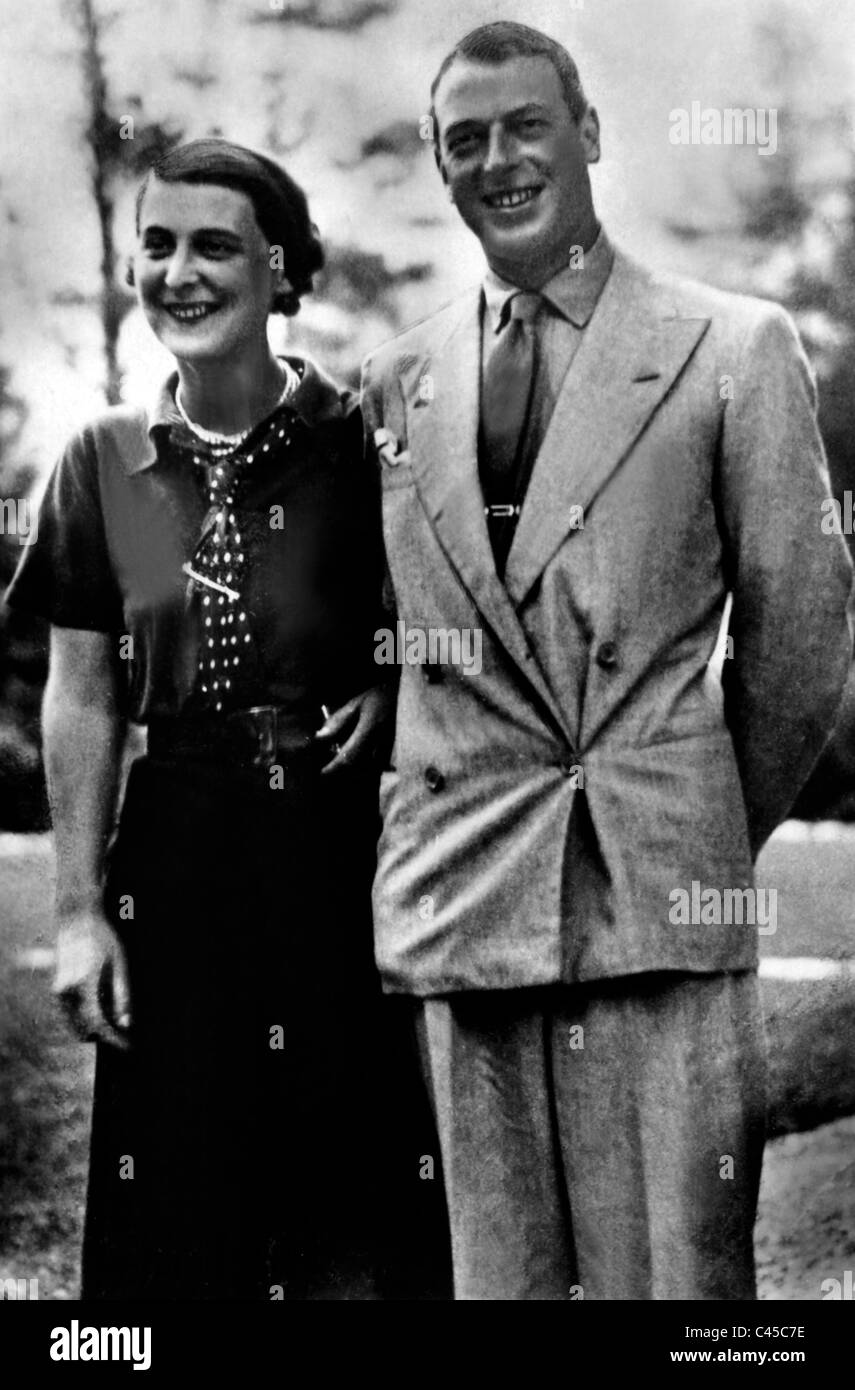 PRINCESS MARINA y Prince George, duque de Kent familia real el 01 de mayo de 1940 Fecha aproximada Foto de stock