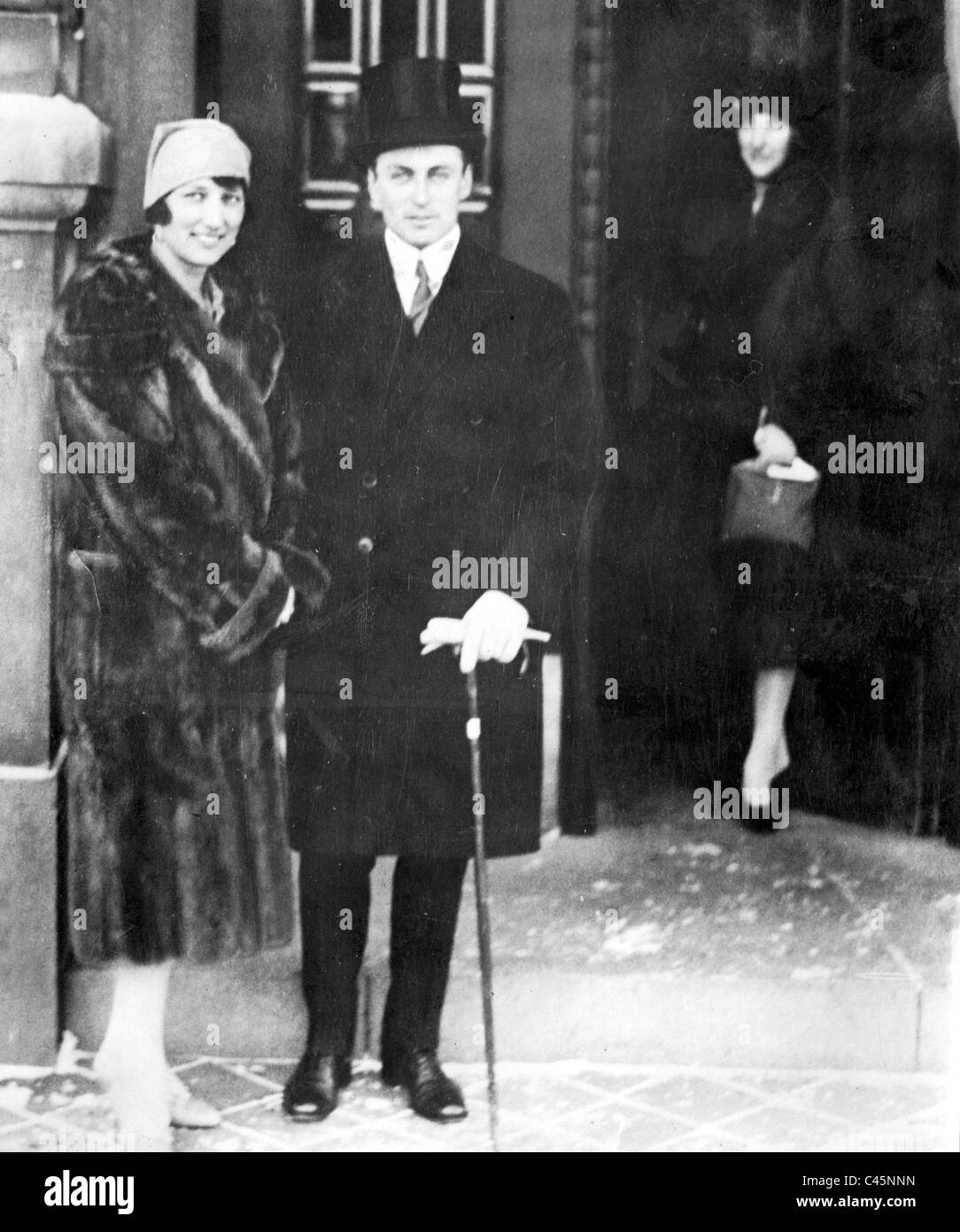 El príncipe Olav de Noruega y la Princesa Marta de Suecia, 1929 Foto de stock