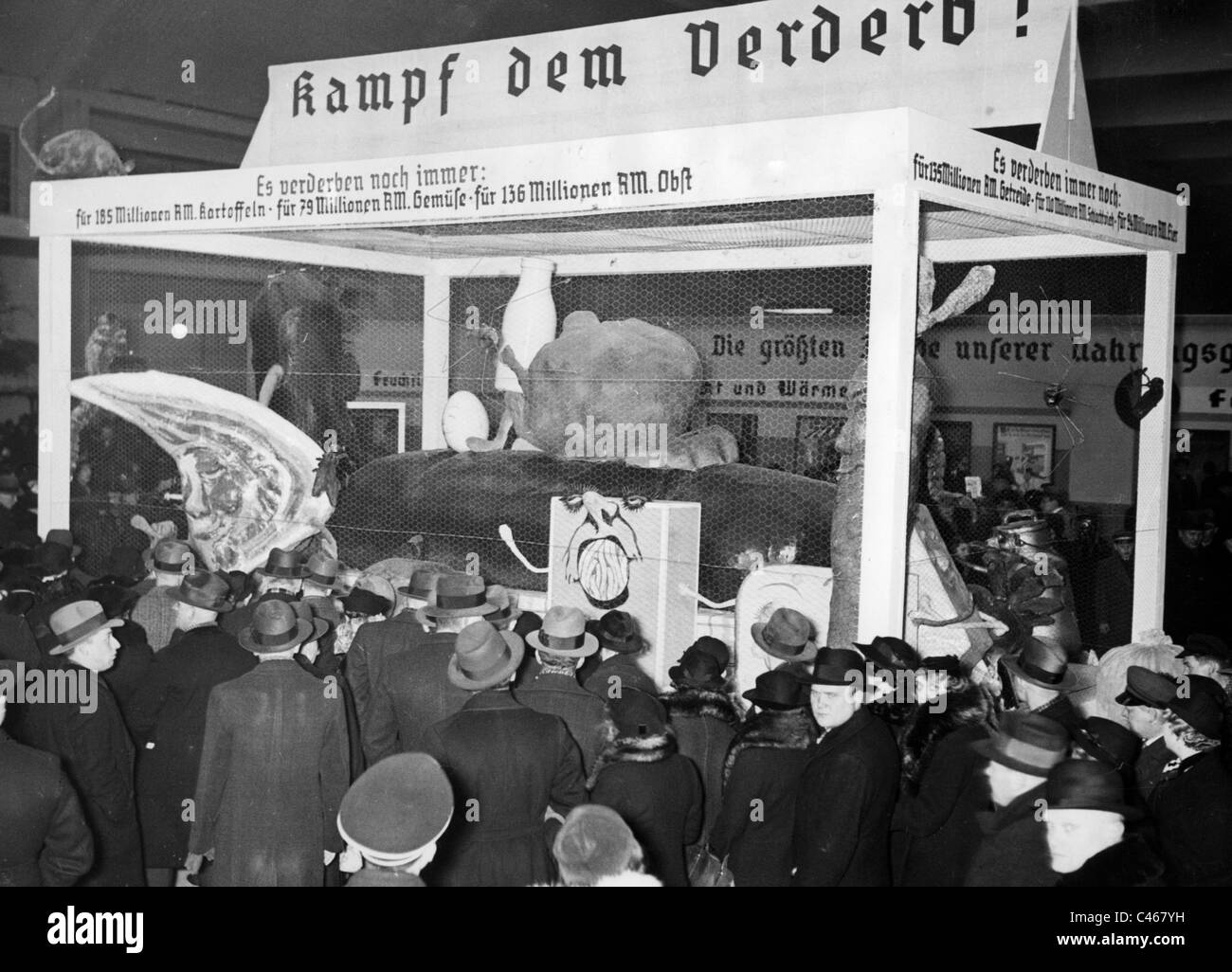 La Alemania nazi, la industria y la economía: exposiciones, 1933-1945 Foto de stock