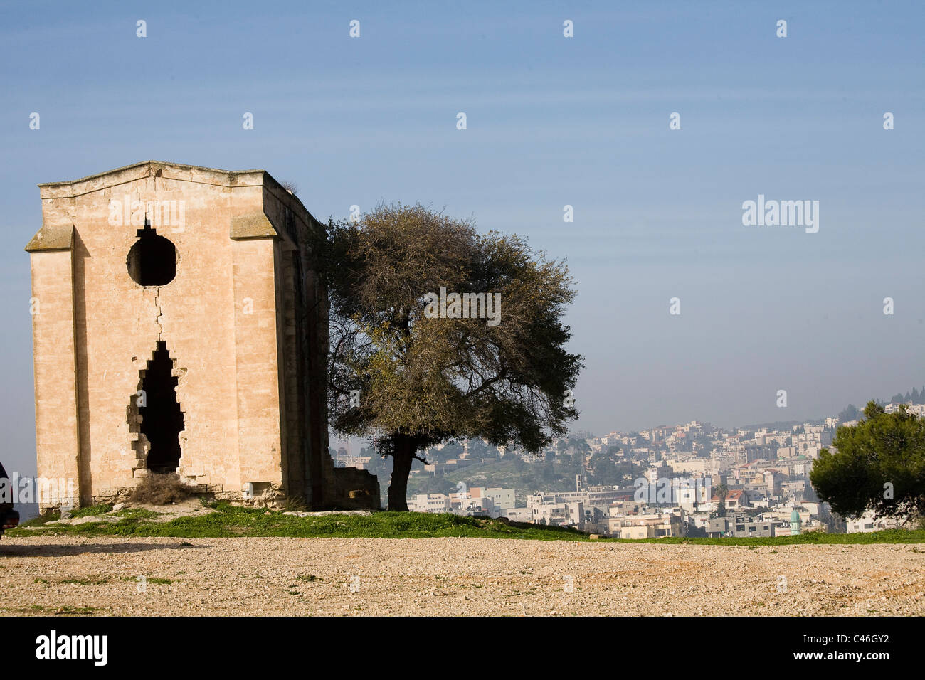 Fotografía de las ruinas de la iglesia de María del miedo, cerca de la ciudad de Nazaret, en la Baja Galilea Foto de stock