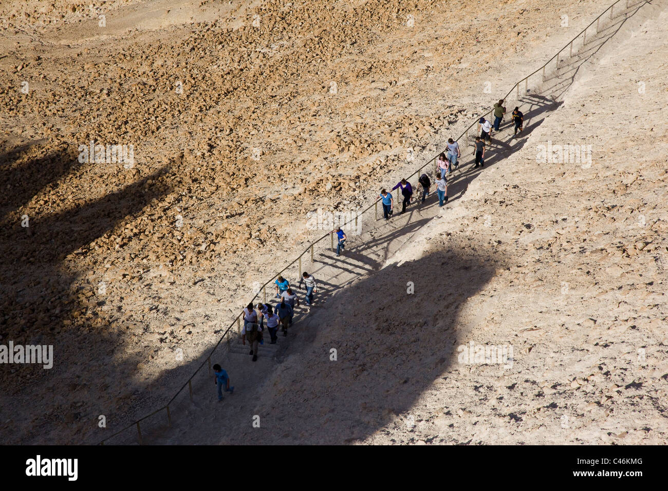 Fotografía de la serpiente de la ruta arqueológica sitio de Masada en el desierto de Judea Foto de stock