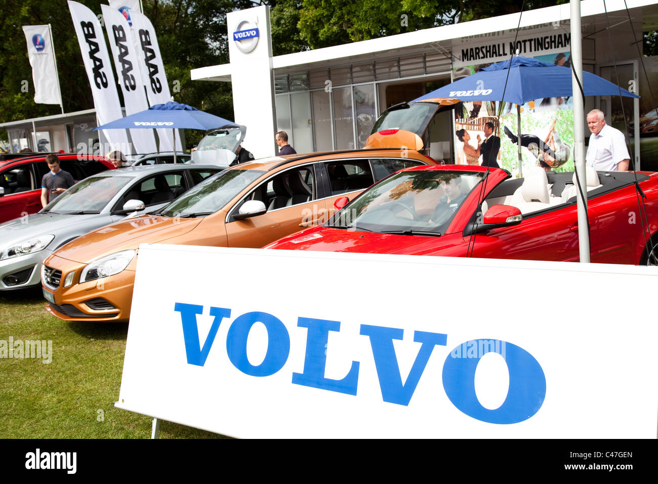 Concesionario de automóviles Volvo promoción en un evento motorshow Inglaterra Foto de stock
