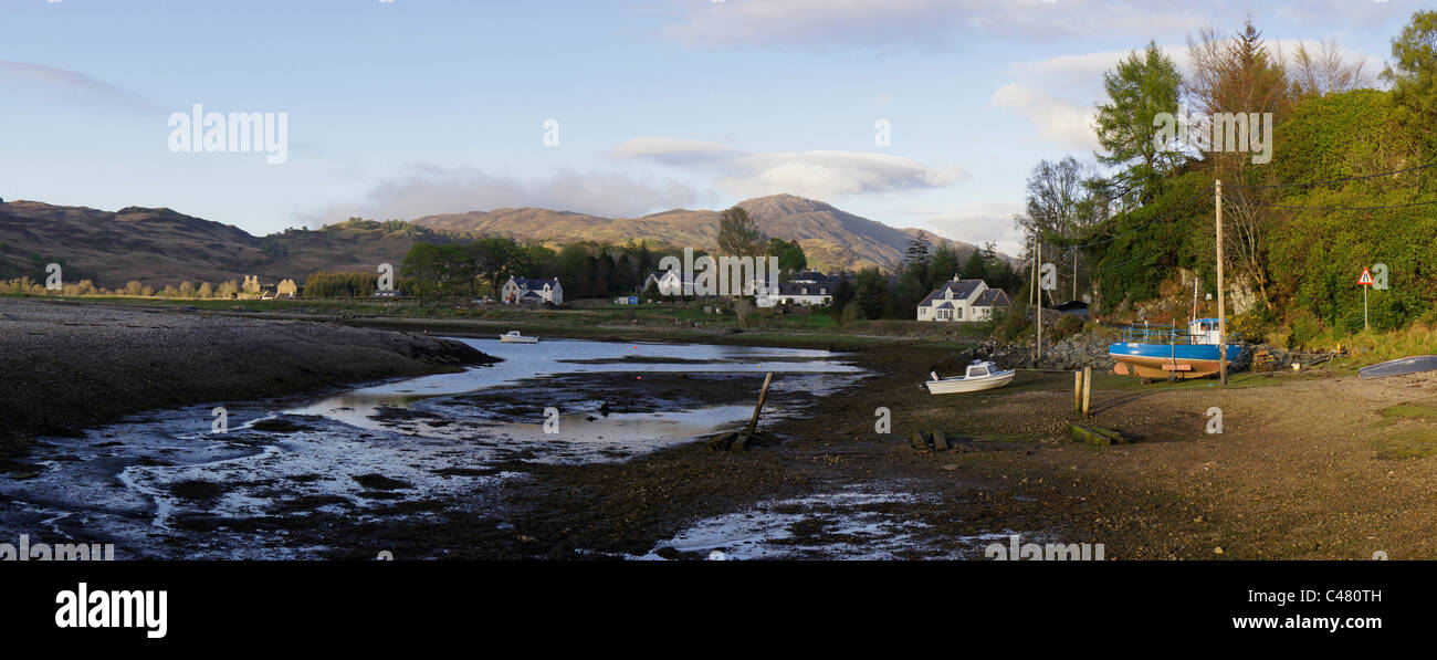 Panorama, Glenelg village, cuarteles, Lochalsh Bernera región de tierras altas, Escocia Foto de stock