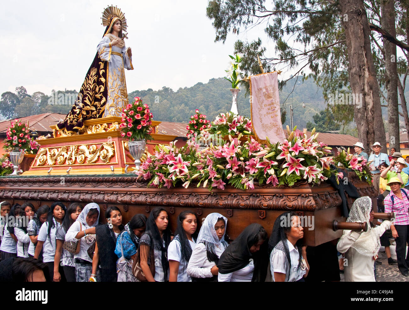 Semana Santa (Semana Santa) flotar con la Virgen María realizado por