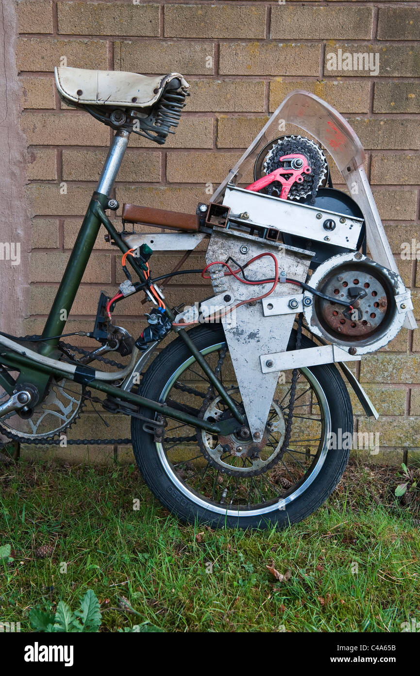 Una bicicleta eléctrica casera, Reino Unido Fotografía de stock - Alamy