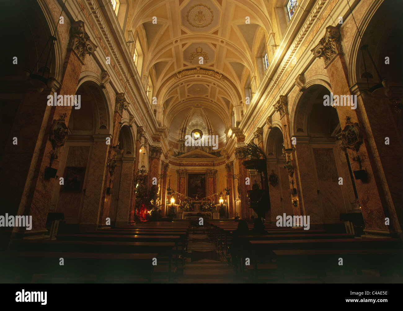 Fotografía del interior de la iglesia de San Pedro en Jaffa Foto de stock