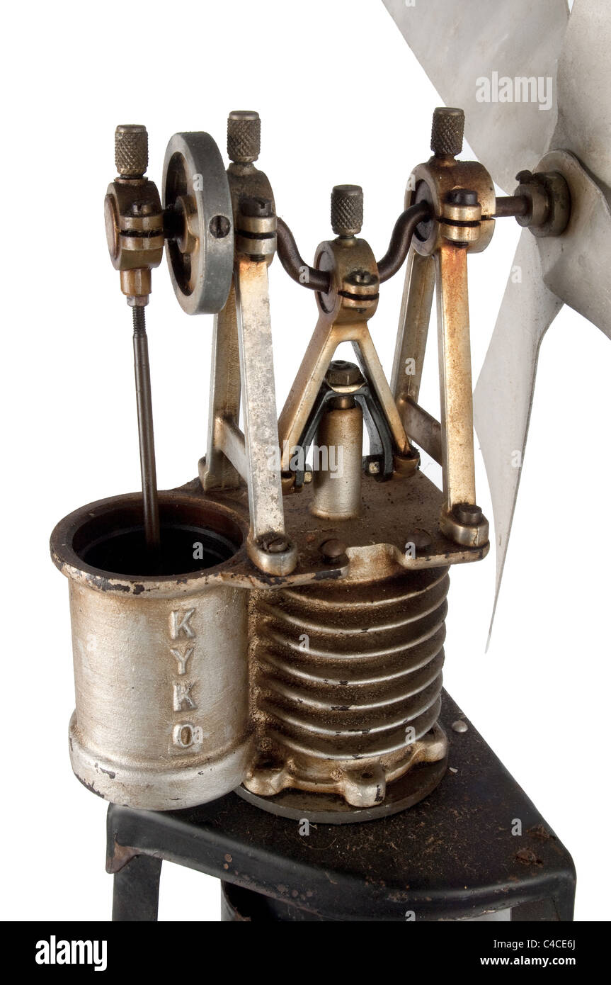 Kyko "stirling" de aire caliente ventilador accionado por el motor  Fotografía de stock - Alamy