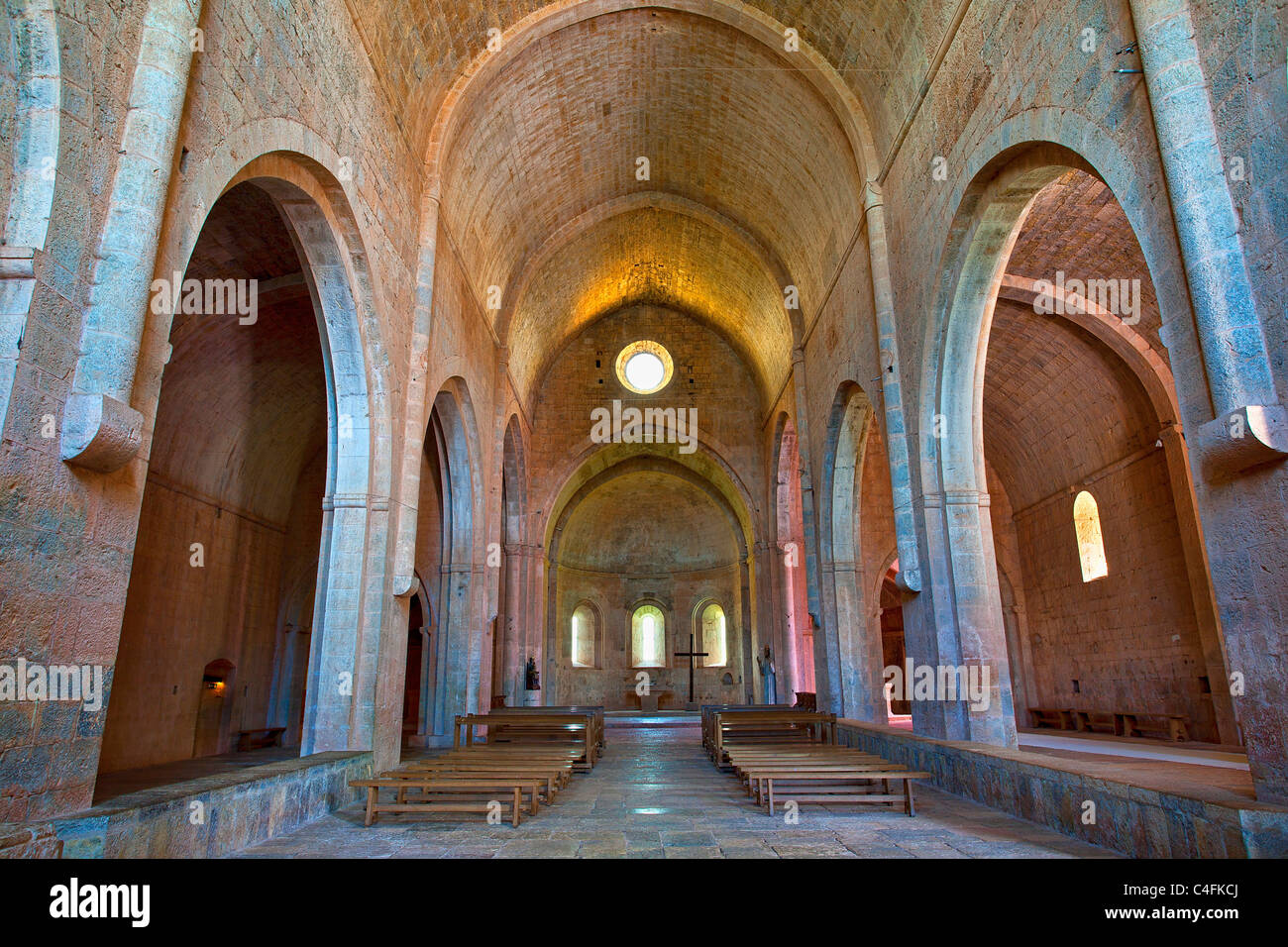 Francia, el Var (83), Le Thoronet abadía cisterciense Foto de stock