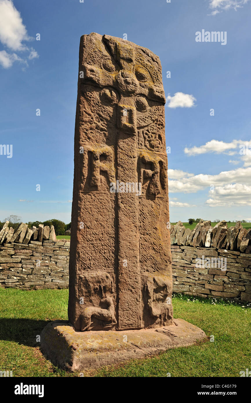 Pictish Aberlemno piedra. La Gran Piedra uno de tres piedras Pictish del siglo VIII al lado de la B9134 en Aberlemno, Angus Foto de stock