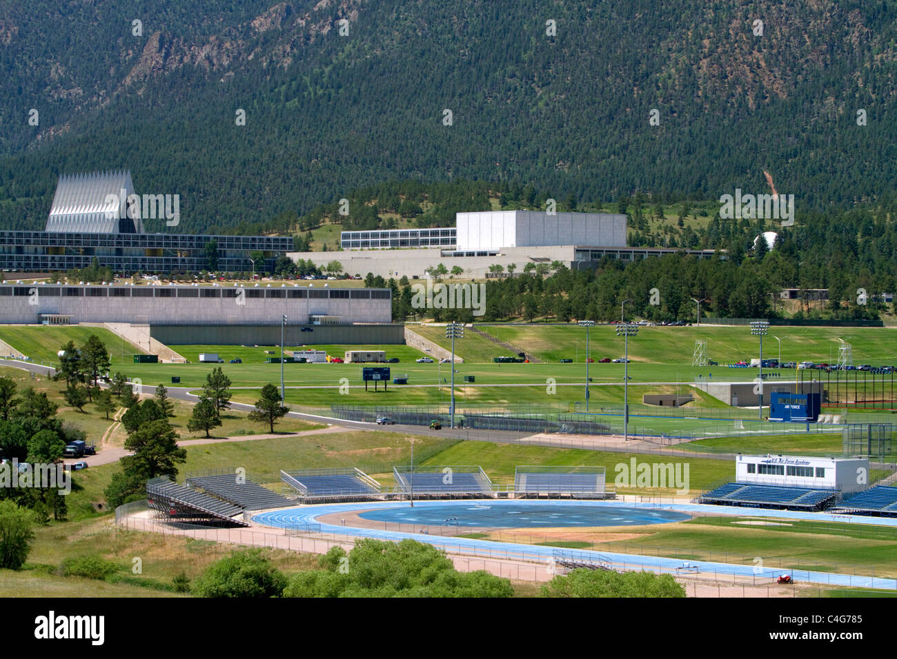 El campus de la Academia de la Fuerza Aérea de Estados Unidos en Colorado Springs, Colorado, Estados Unidos. Foto de stock