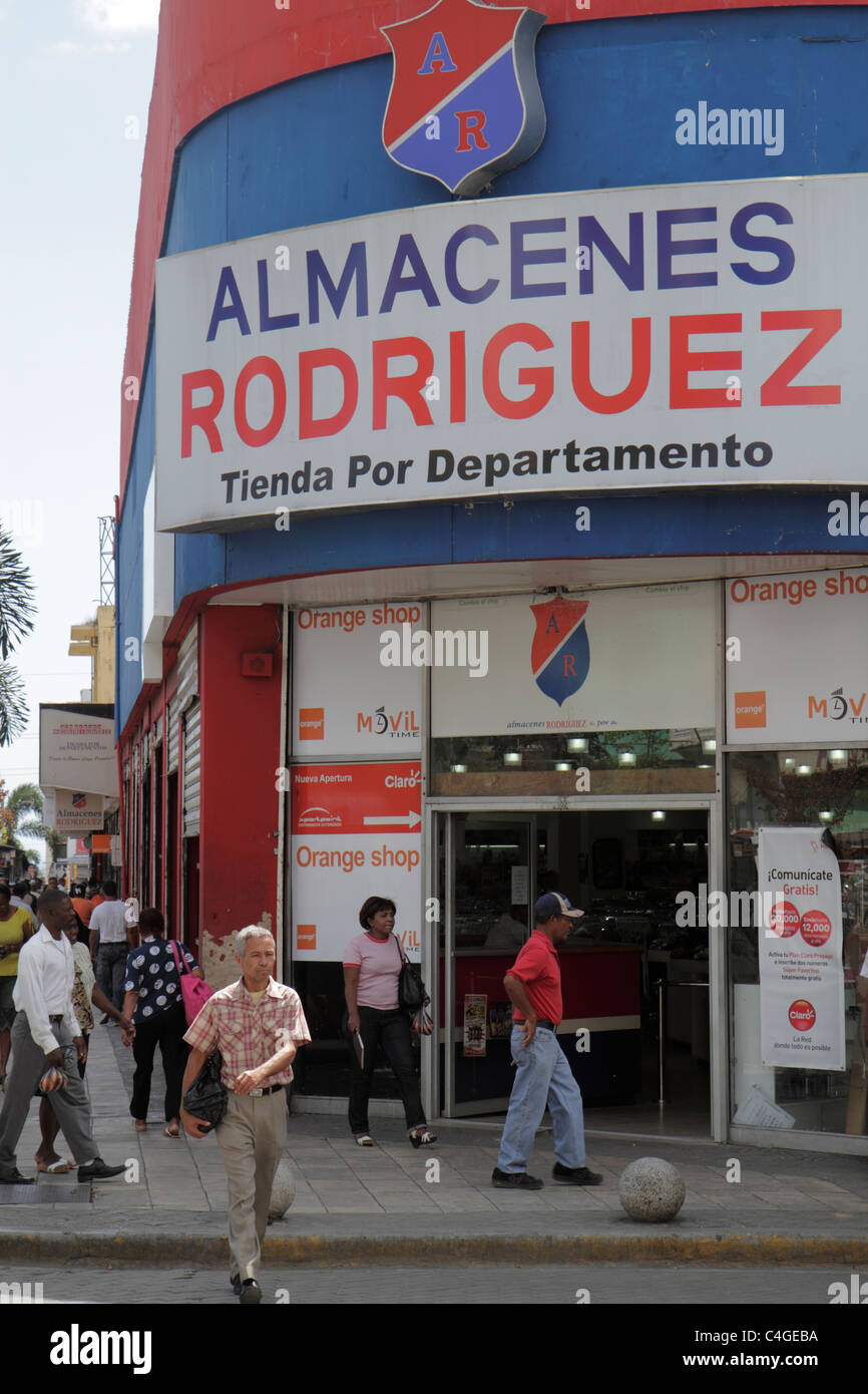Santo Domingo República Dominicana,Avenida Duarte,distrito de la  confección,grandes almacenes,tienda,compras compras compras tiendas tiendas  mercados marke Fotografía de stock - Alamy