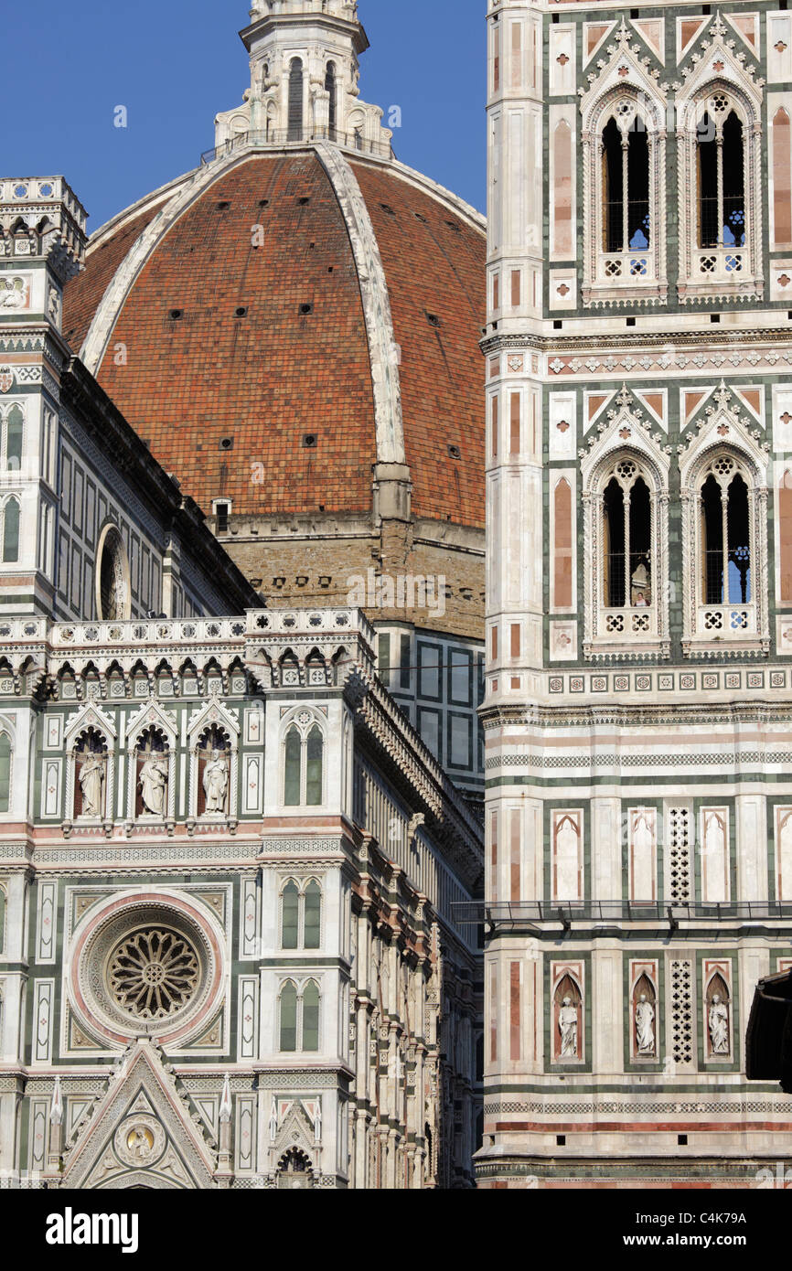 El Duomo de Santa Maria del Fiore, Campanario de Giotto y de Florencia, Italia. Foto de stock