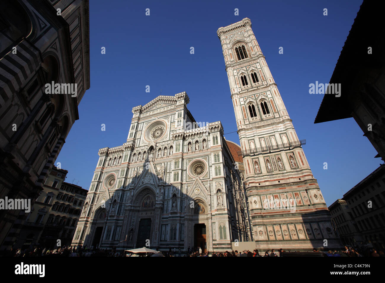 El Duomo de Santa Maria del Fiore, Campanario de Giotto y de Florencia, Italia. Foto de stock