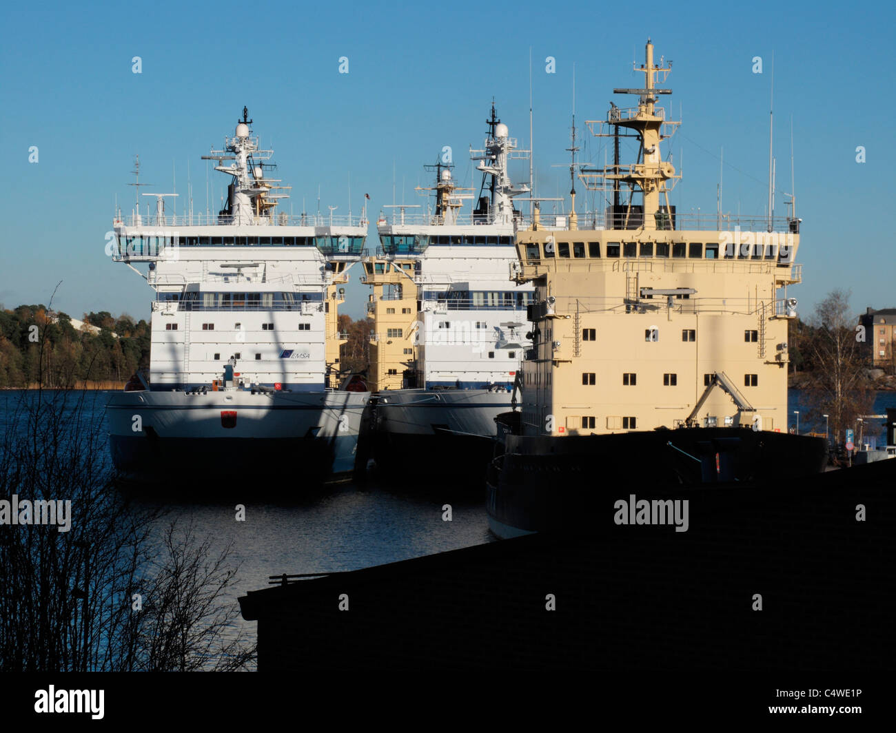 Finlandia Helsinki Ice breaker en harbour Foto de stock