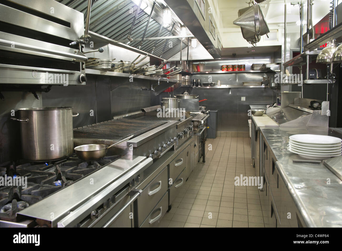 Ee.Uu.,Nueva York,Nueva York,interior de cocina comercial Foto de stock