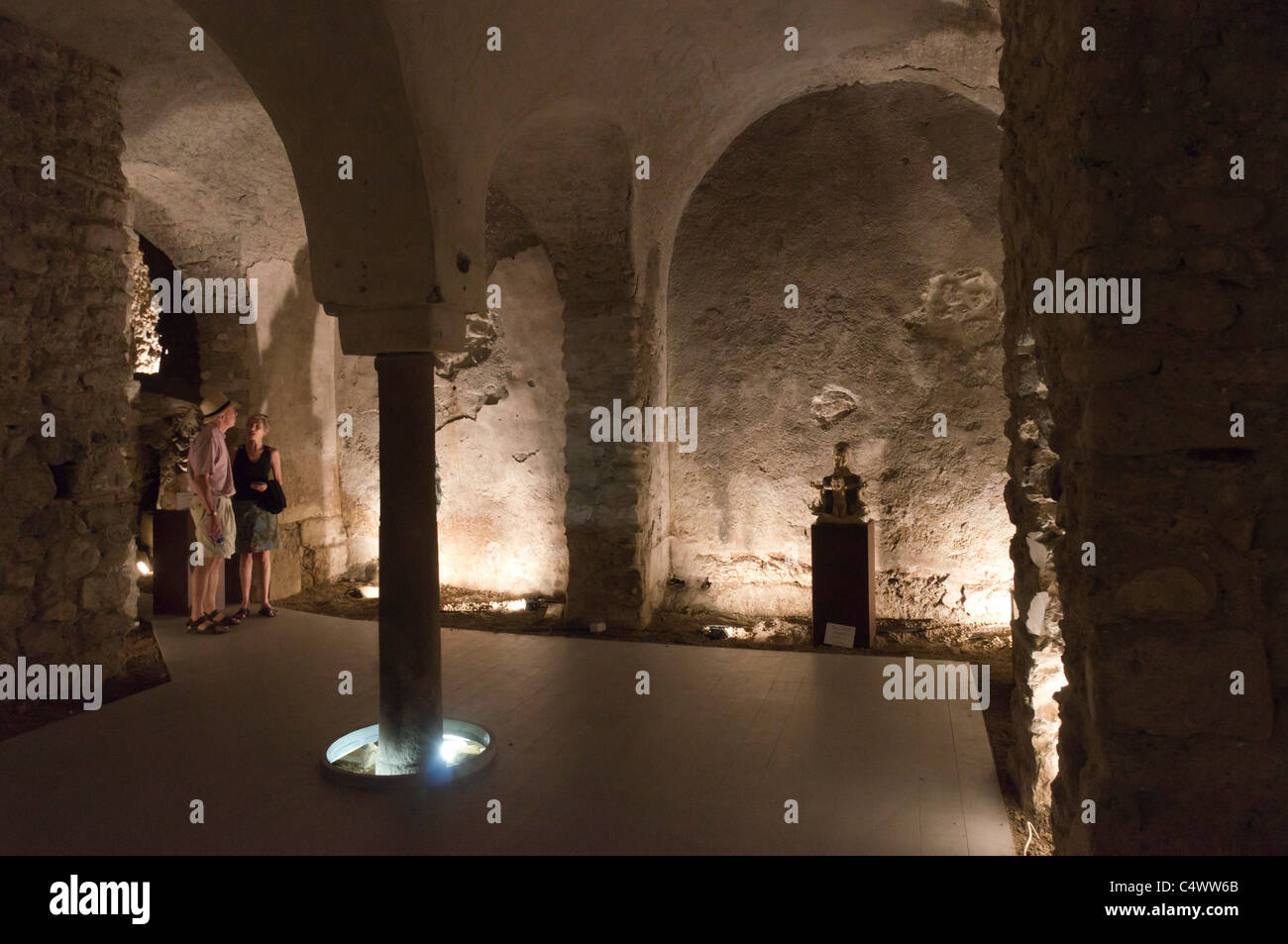 Italia - Positano. Galería de arte de la cripta. Foto de stock