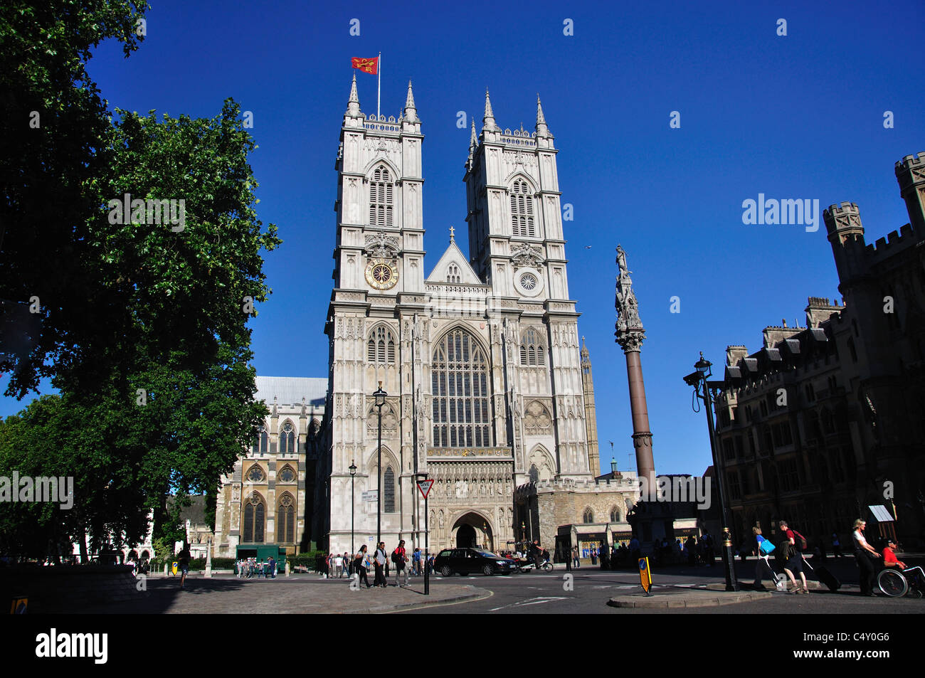 La gran puerta occidental de la Abadía de Westminster, Westminster, la ciudad de Westminster, Greater London, England, Reino Unido Foto de stock