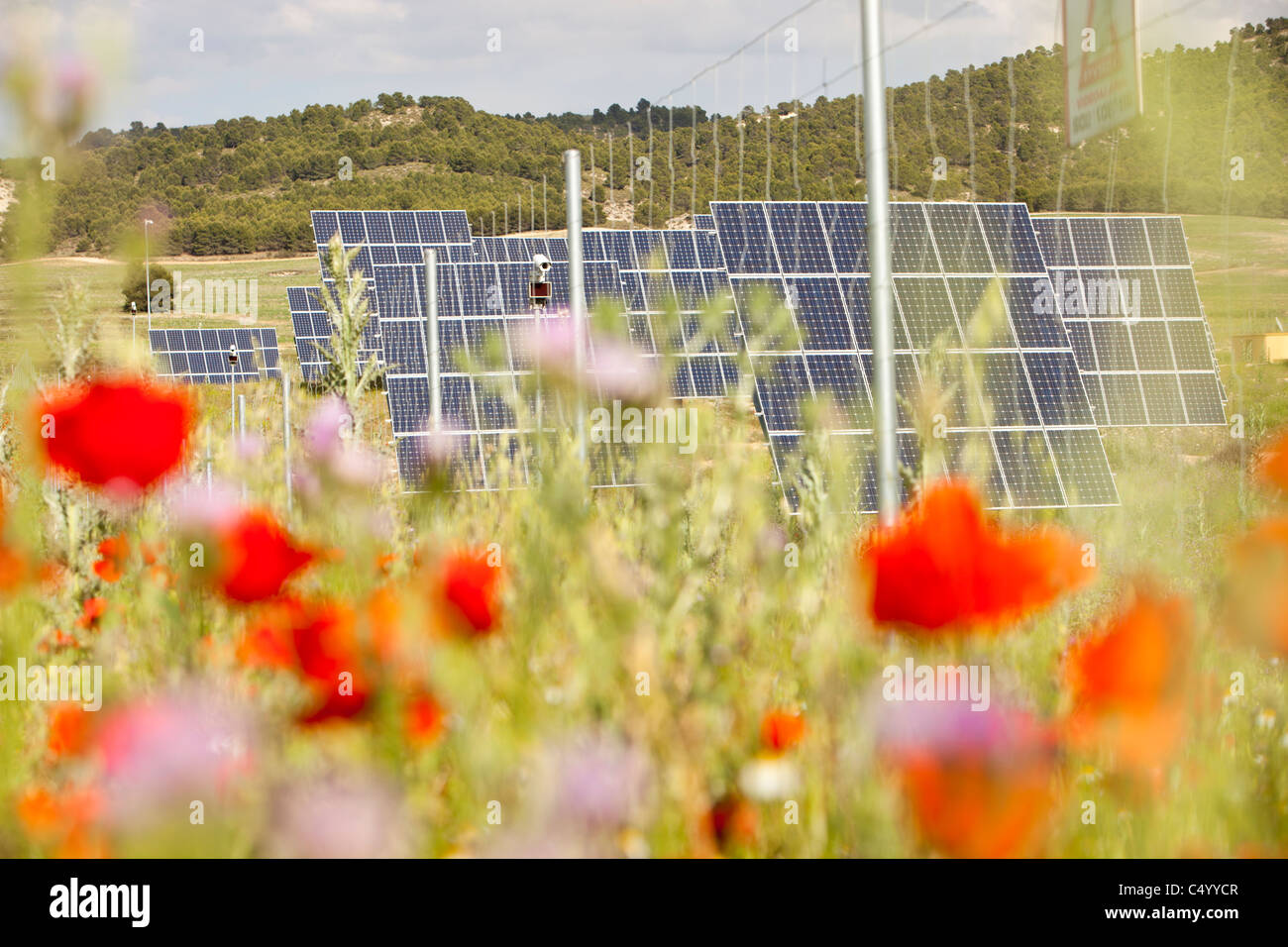 Una estación de energía solar fotovoltaicos cerca de Caravaca, Murcia, España. Foto de stock