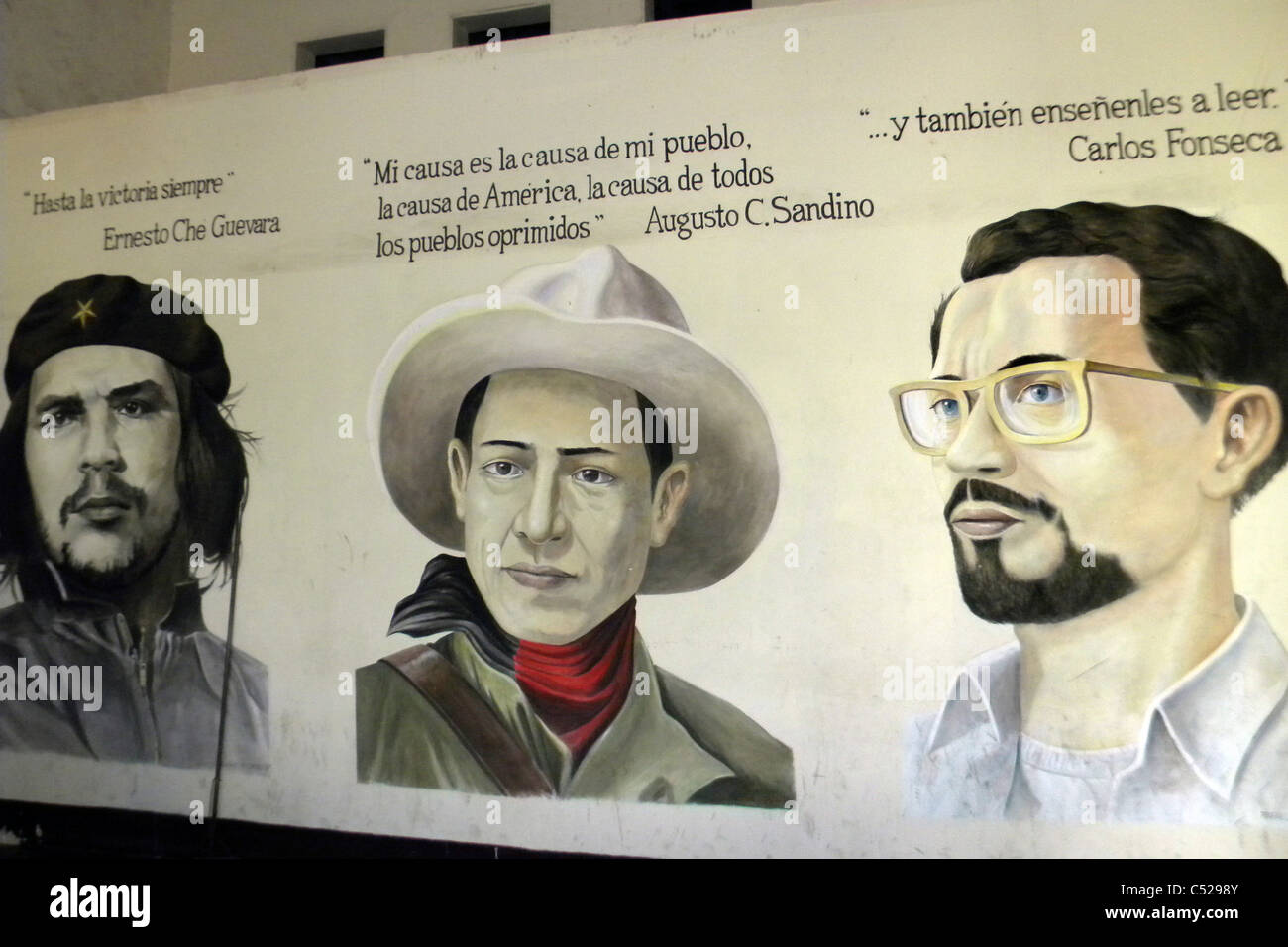 Héroes nacionales, León, Nicaragua Fotografía de stock Alamy