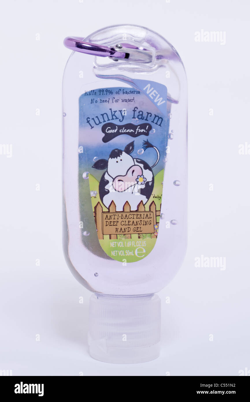 Una botella de Funky farm anti-bacteriana limpieza profunda gel mano sobre un fondo blanco. Foto de stock