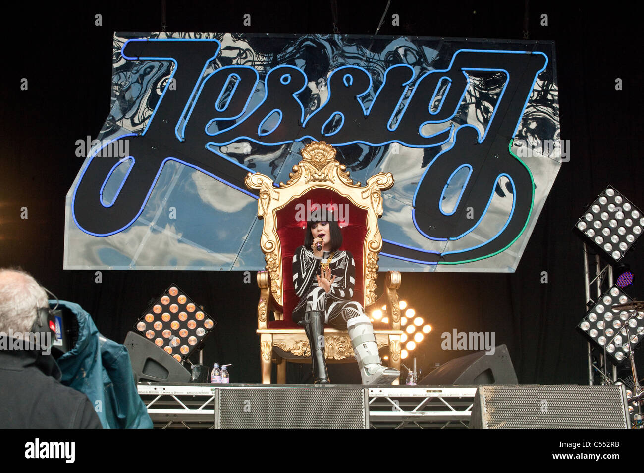 Jessie J actuarán en el festival de Glastonbury 2011 Foto de stock